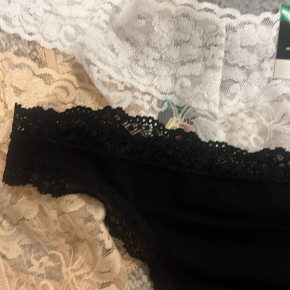 Jenni core underwear thongs 6 pairs - Picture 3 of 3